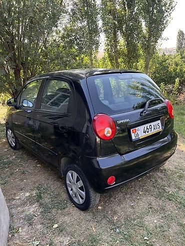 маленькие электро машины: Chevrolet Spark: 2009 г., Механика, Бензин, Хэтчбэк — 3