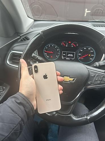 Техника и электроника: IPhone XS – Qızılı rəng - Ekran: 5.8" Super Retina OLED, incə — 2