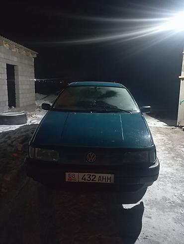 Volkswagen: Volkswagen Passat: 1993 г., 1.8 л, Механика, Бензин, Седан — 3