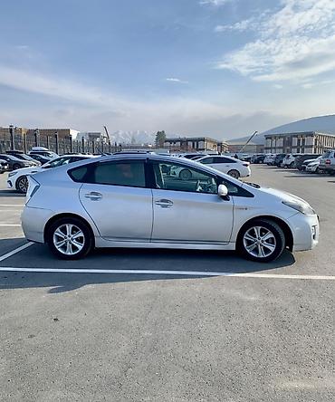 100: Toyota Prius: 2010 г., 1.8 л, Автомат, Гибрид, Хэтчбэк — 5