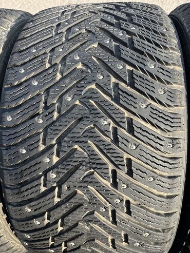 Шины: Шины 285 / 35 / R 19, Зимняя шипованная, Б/у, Комплект, Легковые, Nokian — 10
