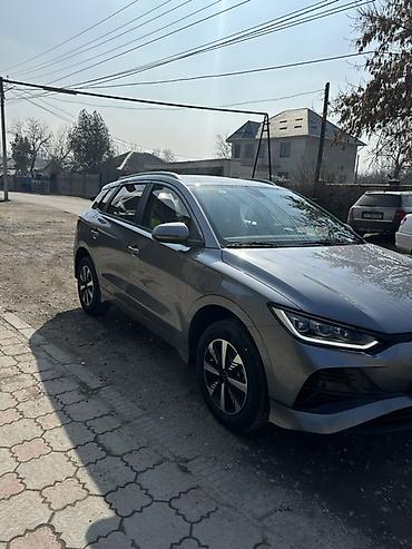 BYD: BYD E2: 2025 г., 10 л, Автомат, Гибрид, Кроссовер — 3