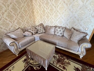 Divanlar: Künc divan, Yeni