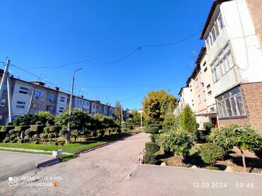 сдаю дом новопокровка: 2 комнаты, 50 м², 105 серия, 3 этаж