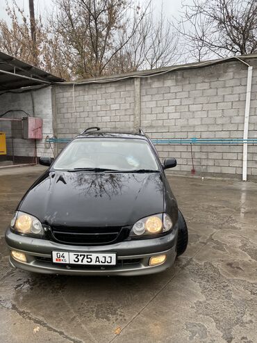 Toyota: Toyota Caldina: 2000 г., 2 л, Бензин, Универсал