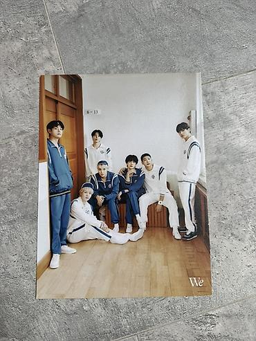 CD, DVD дисктер: Постер и фотокарточки BTS — серия “Us, Ourselves, &” (Special 8 — 5