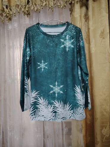 qadın koynekleri: 1) Əsl yeni il üçün kofta 😍 1 dəfə geyinilib Ölçü: 2XL Qiymət: 8
