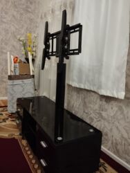 sir sekli: Işlənmiş usdundə cüzi ciziq var oda yaxinnan baxanda görunur şəklin