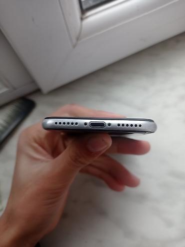 Apple iPhone: IPhone 7, Qara, Barmaq izi — 7