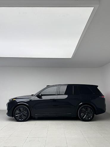 roewe ei5: Lixiang L9: 2023 г., 1.5 л, Автомат, Гибрид, Кроссовер — 7