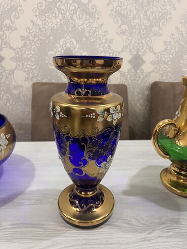 keramik qablar: Bir vaza, Bogem şüşəsi