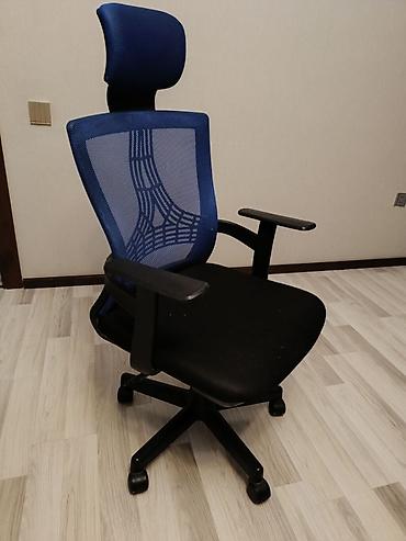 Ofis mebeli: İşlənmiş, Təkərli, Qolları tənzimlənmir — 1