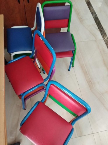 usaq stol stulu v Azərbaycan | MASA VƏ OTURACAQ DƏSTLƏRI: Usaq stolu 4 stulu ilə birgə 110 azn.catdirilma var