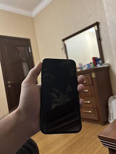 15 iphone: IPhone Xr, Qara, Face ID — 3