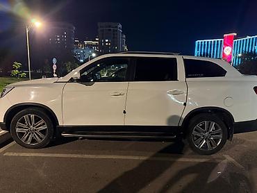 bmw ix3: Ssangyong Rexton Sports: 2018 г., 2.2 л, Автомат, Дизель, Пикап — 4