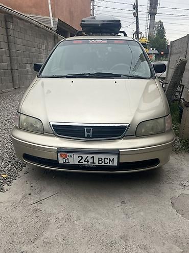 авто бок: Honda Shuttle: 2001 г., Автомат, Минивэн — 3