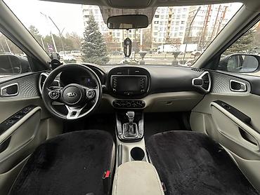электро машине: Kia Soul: 2019 г., 2 л, Автомат, Бензин, Хэтчбэк — 7