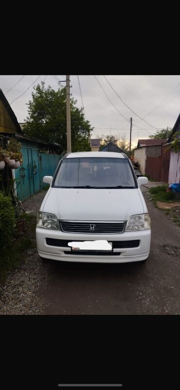 купить авто в кредит без первоначального взноса: Honda (минивэн/универсал) белого цвета. Кузов и внешний вид: -