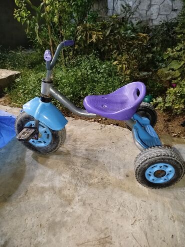 Детские велосипеды: Uşaq üçtəkərli velosipedi, yaxşı vəziyyətdədir Bine savxoz