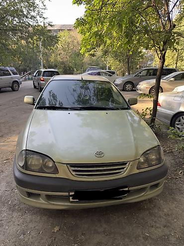 до 400000: Toyota Avensis: 1998 г., 1.6 л, Механика, Бензин, Седан — 1