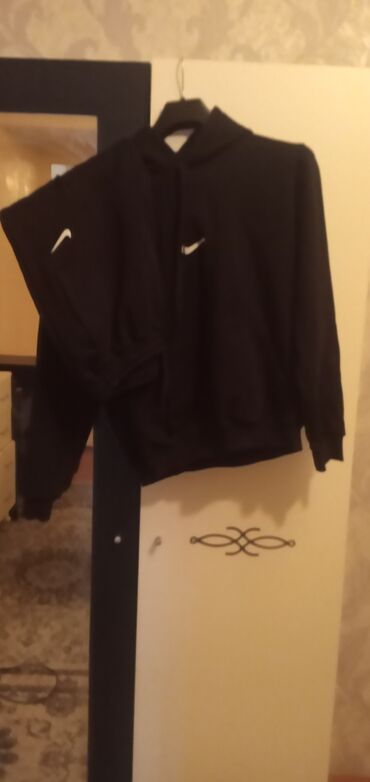 Мужская одежда: Спортивный костюм Nike, XL (EU 42), цвет - Черный
