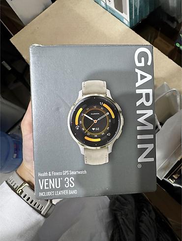 Garmin Venu 3S Универсальные часы для спорта, здоровья и
