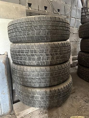 Комплект зимних шин Goodyear GENUITY (4 шт.). На Киа Морнинг - at lalafo.kg Комплект зимних шин Goodyear GENUITY (4 шт.). На Киа Морнинг -
