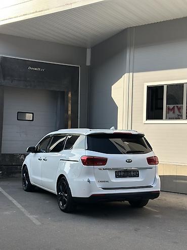 rolls rois: Kia Carnival: 2019 г., 2.2 л, Автомат, Дизель, Минивэн — 5