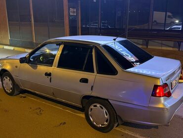 Daewoo: Daewoo Nexia: 2011 г., 1.6 л, Механика, Бензин, Седан — 4