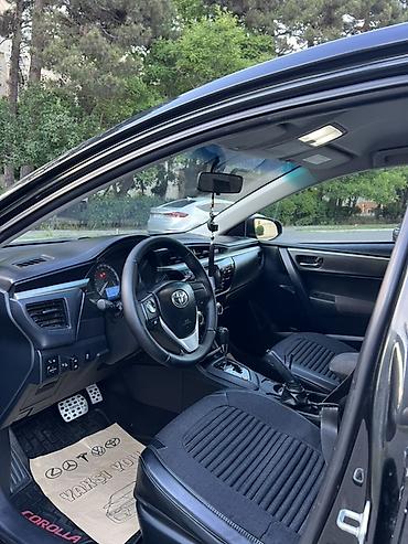 klas 6: Toyota Corolla: 1.6 l | 2014 il Sedan — 8