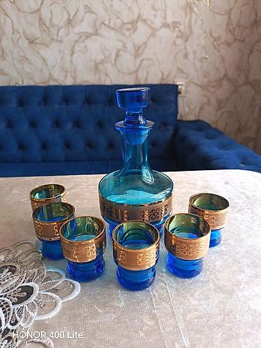 Mavi şüşədən hazırlanmış dəst – Qrafin ve 6 eded rumka - Material