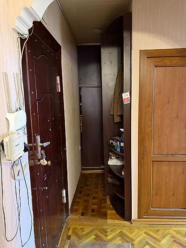 bakida menzil: . Satılır 2 otaqlı köhnə tikili 65 m², Azadlıq Prospekti m. 🏡 SATILIR — 2