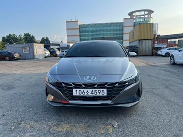 машина электирик: Hyundai Elantra (седан), актуальное поколение Основные особенности: -