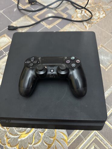 playstation 4 oyun yazilmasi: PlayStation 4 slim 500gb ve 1 joystick axirinci skillet baxin