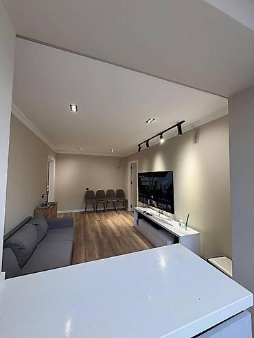 neftcilər obyekt: Bakı, 3 otaqlı, Köhnə tikili, m. Neftçilər, 55 kv. m — 3