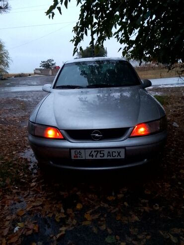 чихлы на авто: Opel Vectra: 1998 г., 1.8 л, Механика, Бензин, Седан