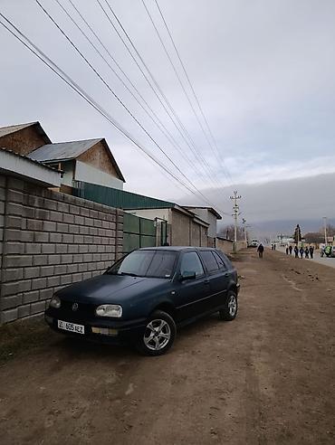 тенир тоо: Volkswagen Golf: 1992 г., 1.8 л, Кол менен иштөөчү, Бензин, Хетчбек — 1