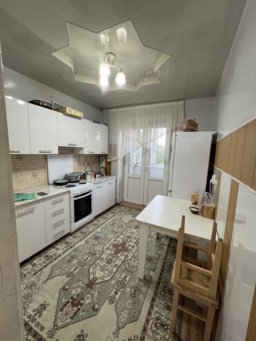 Продажа квартир: 3 комнаты, 77 м², 106 серия, 3 этаж