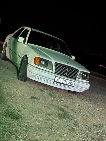 купить фронтальный погрузчик бу: Mercedes-Benz W124: 1993 г., 2 л, Механика, Бензин, Седан