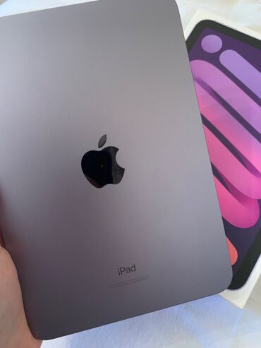 apple ipad: Планшет, Apple, память 64 ГБ, 8" - 9", Wi-Fi, Б/у, Игровой цвет - Фиолетовый