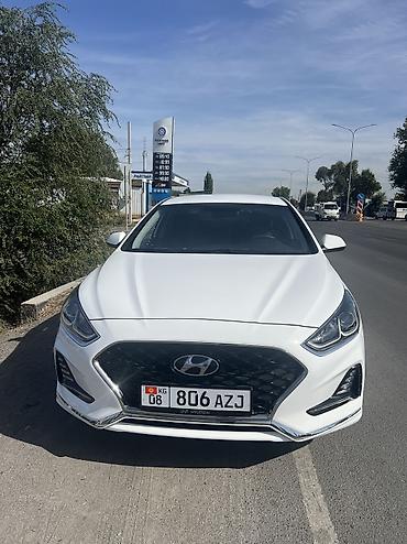 Hyundai Sonata: 2023 г., 2 л, Автомат, Газ, Седан