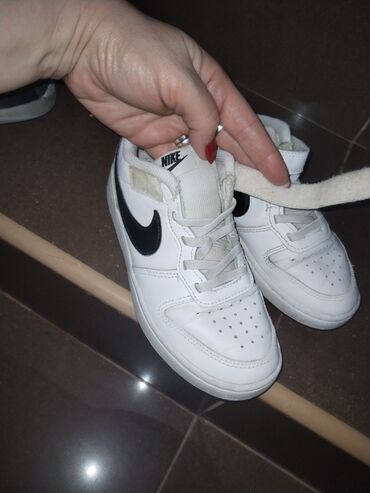 Patike: Nike, Veličina - 32 — 10