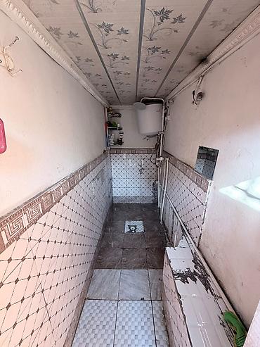 Времянкаларды сатуу: Небольшой дом с закрытым двором и навесом. участок 1,65 сотки. Ошский — 2