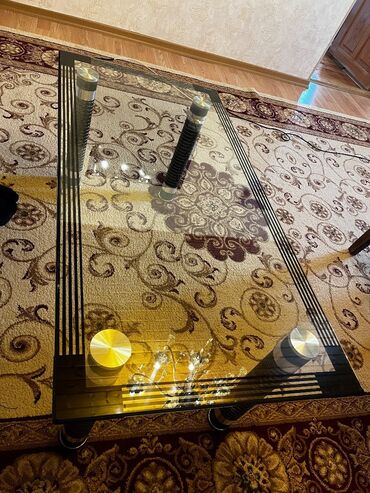 Masa və oturacaq dəstləri: Qonaq otağı üçün, İşlənmiş, Açılan, 6 stul — 12