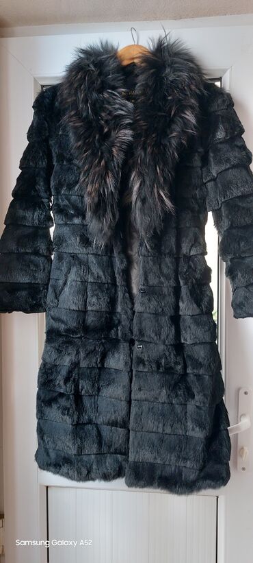 yun jaket: Kürk, rəng - Qara