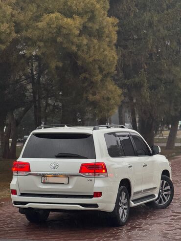 Toyota: Toyota Land Cruiser: 2017 г., 4.6 л, Автомат, Бензин, Внедорожник — 7