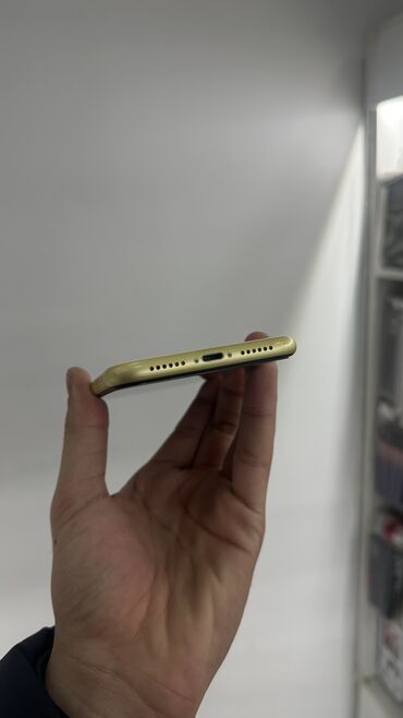 Apple iPhone: IPhone 11, Б/у, 128 ГБ, Желтый, 85 % — 3