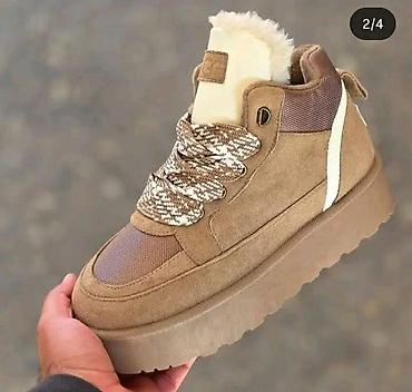 nanule prodaja: Ugg čizmice
Dostupni br 36-41 
Cena 3999dinara
💋 — 4