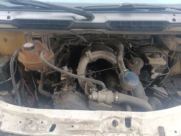 Легкий грузовой транспорт: Легкий грузовик, Ford — 9