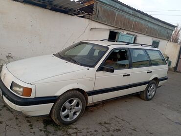 Volkswagen: Volkswagen Passat: 1989 г., 1.8 л, Механика, Бензин, Универсал